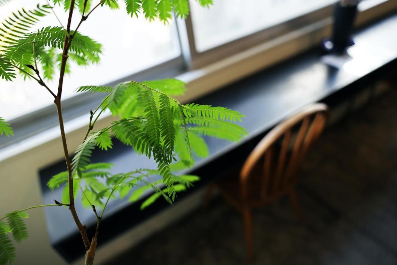 Fon-Su Bed&Breakfast Osaka Bagian luar foto