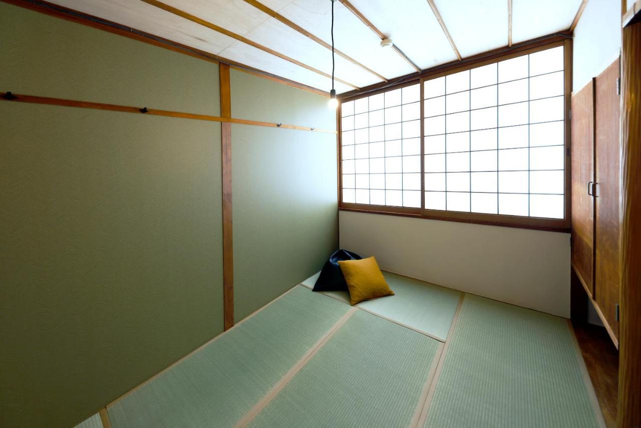 Fon-Su Bed&Breakfast Osaka Bagian luar foto