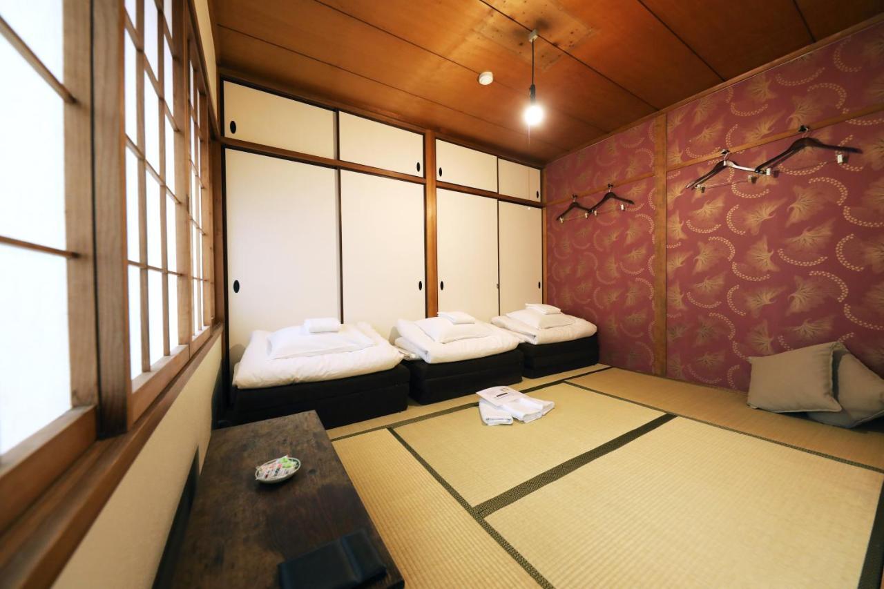 Fon-Su Bed&Breakfast Osaka Bagian luar foto