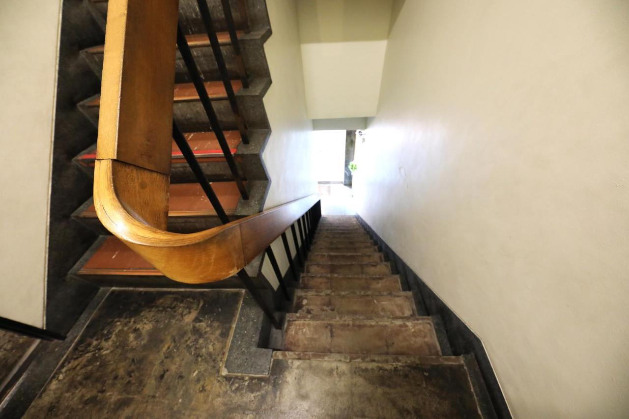 Fon-Su Bed&Breakfast Osaka Bagian luar foto