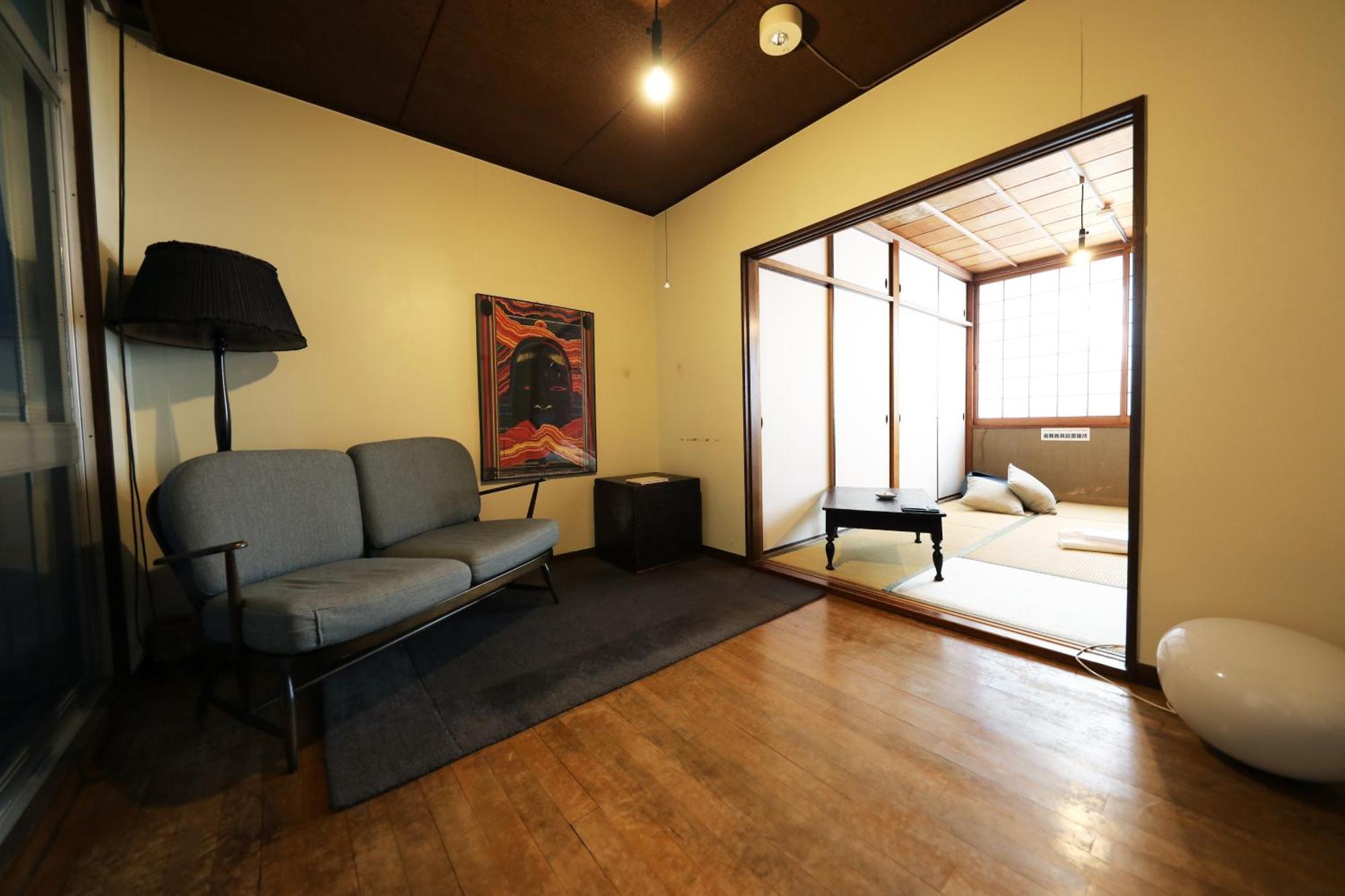 Fon-Su Bed&Breakfast Osaka Bagian luar foto