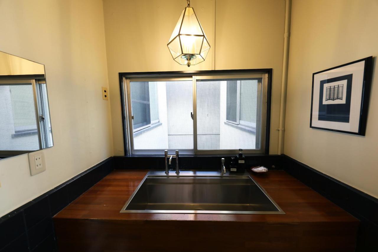 Fon-Su Bed&Breakfast Osaka Bagian luar foto